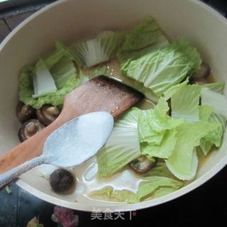 丸子白菜香菇汤的做法步骤：6