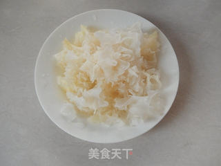 银耳木瓜糖水的做法步骤:3