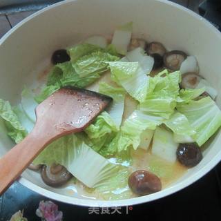 丸子白菜香菇汤的做法步骤：7