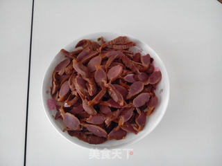 西芹炒鸡胗的做法步骤:2