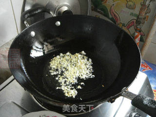 炝炒野生木耳的做法步骤:5