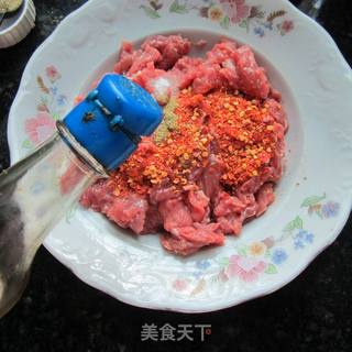 孜然芽签牛肉的做法步骤：4