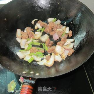洋葱烧牛腩的做法步骤:12