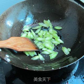 莴笋叉烧肉的做法步骤：3