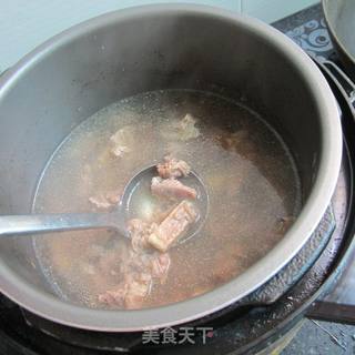 洋葱烧牛腩的做法步骤:4
