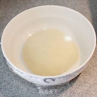 超柔软易出膜的面包-----酸奶乳酪排包的做法步骤:2
