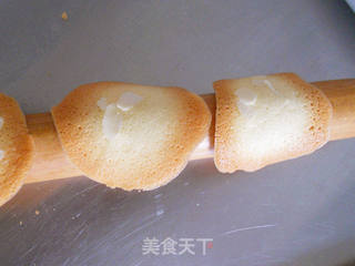 【杏仁瓦片酥】薄脆可口的小甜点 让你一片接一片嘴巴停不下来的做法步骤:7