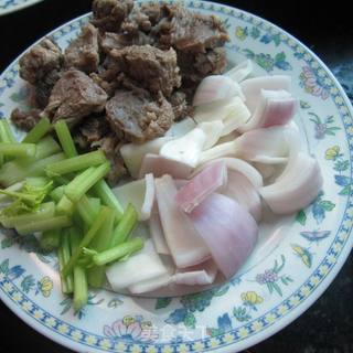 洋葱烧牛腩的做法步骤:5