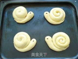 小蜗牛面包的做法步骤:7
