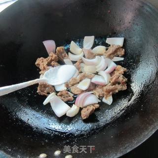 洋葱烧牛腩的做法步骤:9