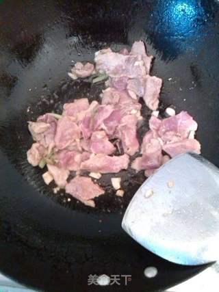 葱香榨菜炒肉片的做法步骤:3