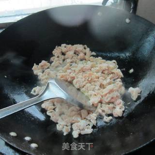 木耳小肠丝的做法步骤：2