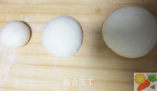 迎新春,为家人做一款莲花枣饼的做法步骤:4