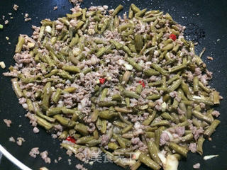 酸豆角炒肉末做法---美味家常菜的做法步骤:5