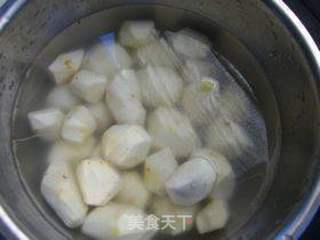 鸡汤炖芋儿的做法步骤:5