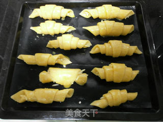 芝士牛角包的做法步骤:8