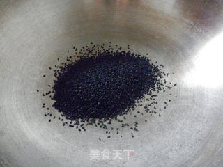 黑芝麻核桃糖的做法步骤:5