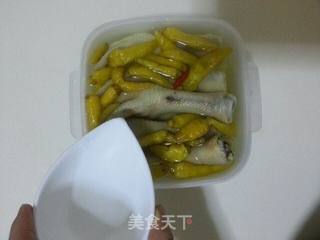 泡椒凤爪的做法步骤:4