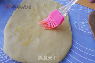 双色饼干卷卷的做法步骤:9