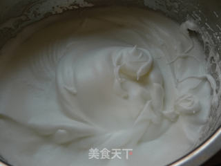 奶油霜裱花生日蛋糕的做法步骤:3