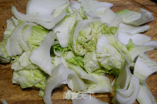 白菜香菇烧鸡块的做法步骤:2