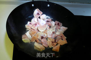 白菜香菇烧鸡块的做法步骤:5