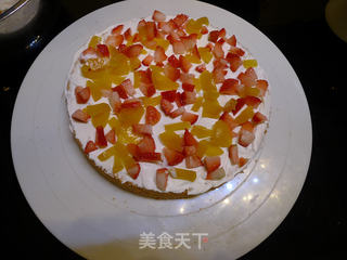 奶油霜裱花生日蛋糕的做法步骤:16