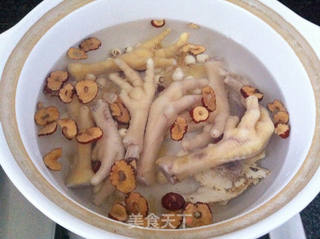 当归红枣鸡脚汤的做法步骤:7