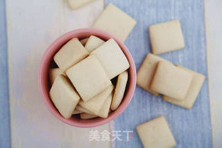 牛奶方块小饼干(烤箱做饼干)的做法步骤:12