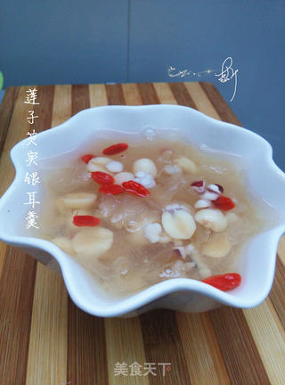 太阳果蒸莲子银耳羹的做法步骤:7