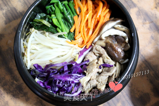 那些年我们一起追过的韩剧美食——韩式石锅拌饭的做法步骤:8