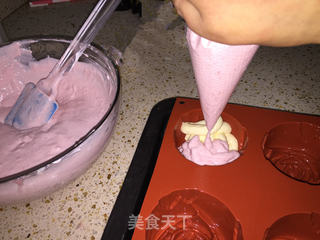 红心番石榴慕斯蛋糕的做法步骤:9
