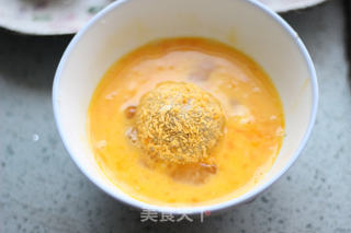 弹力十足之黄金芝心虾球的做法步骤:7