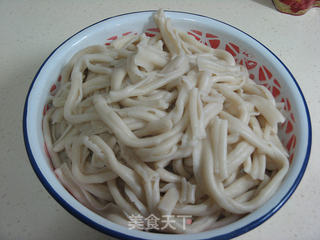 意酱炒宽面的做法步骤:3