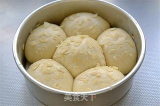 【番茄配方】杏仁面包——形似花朵,味道香浓的做法步骤:8