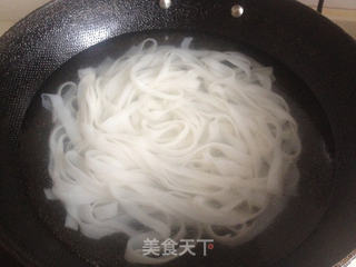 牛肉米粉(河粉)的做法步骤:5