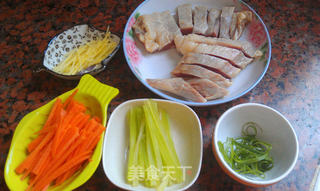 菰米腊鸭腿煲仔饭的做法步骤:4
