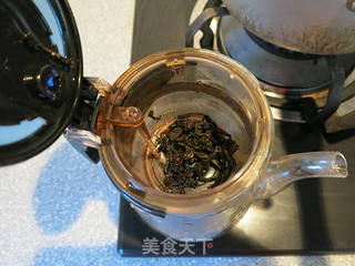 冬天来啦喝一杯暖身的奶茶的做法步骤:4