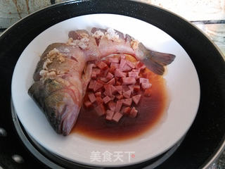 清蒸鲈鱼的做法步骤:8