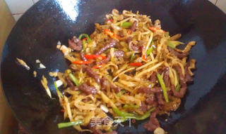 仔姜榨菜炒牛肉的做法步骤:8