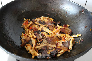 冬笋炒腊肉的做法步骤:8