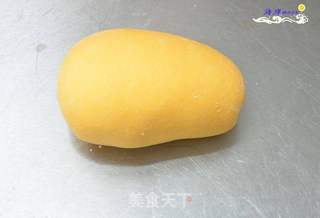 小南瓜包子的做法步骤:2