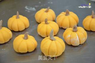 小南瓜包子的做法步骤:6
