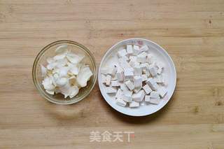 芡实百合香芋煲的做法步骤:4