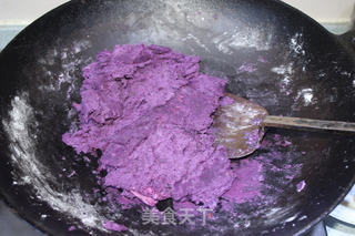 炼奶紫薯月饼的做法步骤:8