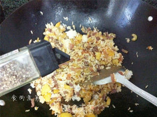 黑椒牛肉芝士焗饭的做法步骤:9