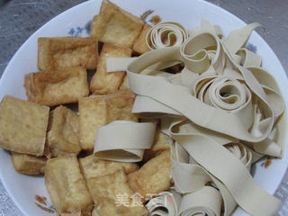 砂锅麻辣烫的做法步骤:3