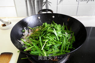 韭香比管鱼的做法步骤:6