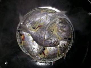水蒸肉鲳的做法步骤:3