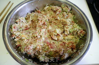 萝卜猪肉蛤蜊水饺的做法步骤:7